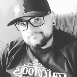 Meet your Posher, Zachary